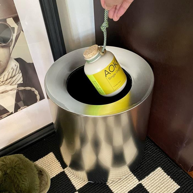 プラスチック製のゴミ箱 モダンなゴミ箱 高級リビングルーム用 - Kitchen Gadgets Luxury のレビューと価格