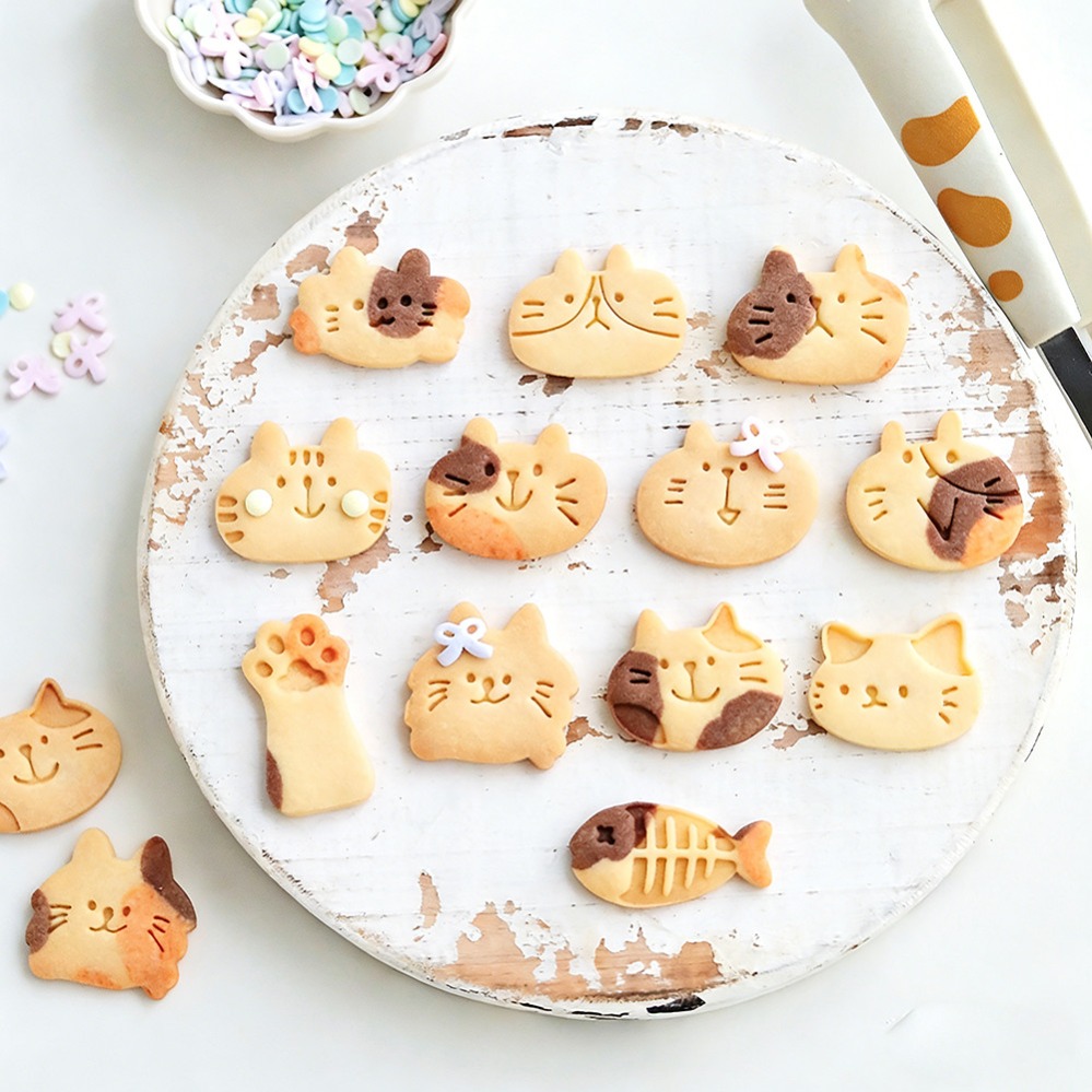 かわいい子猫DIYスタンプクッキーカッター焼き型ベーキングア - Kitchen Gadgets Ninja のレビューと価格